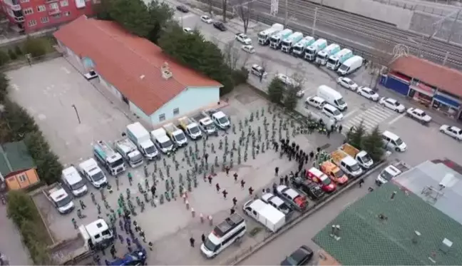 Mamak Belediyesi temizlik için tam kadro sokağa çıktı