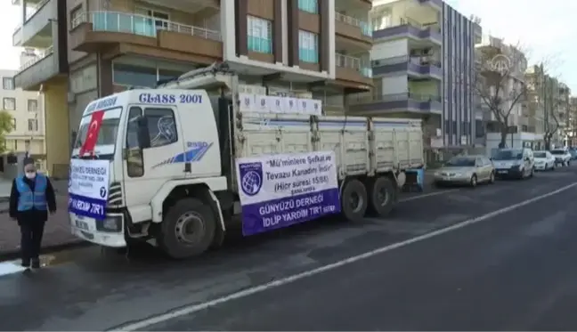 ŞANLIURFA - İdlib'e bir tır insani yardım gönderildi