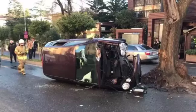 Beşiktaş'ta ağaca çarpan otomobilin sürücüsü yaralandı