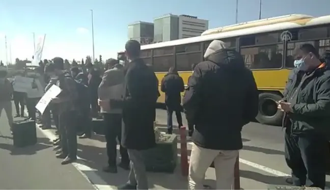 İran'da nükleer anlaşma karşıtı öğrenciler, UAEA Başkanı Grossi'yi protesto etti