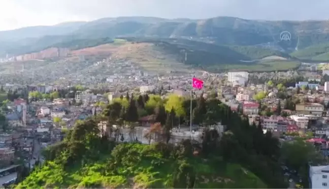 KAHRAMANMARAŞ - Geleneksel zanaatlar Tarihi Maraş Çarşısı'nda yaşatılıyor