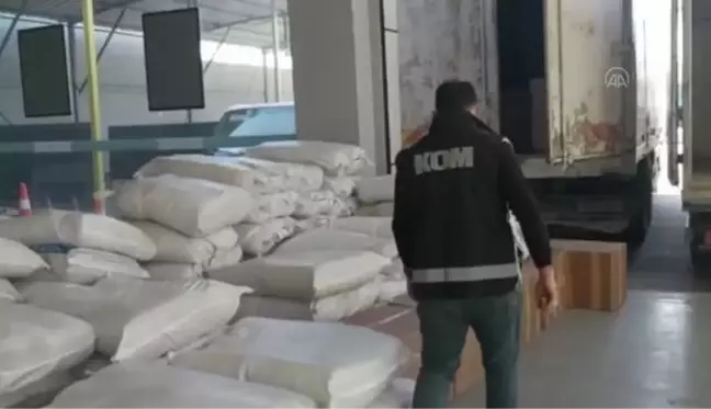 Son dakika: Kaçak tütün ve makaron operasyonunda 4 şüpheli yakalandı