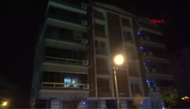 Son dakika haberleri... Torbalı'da apartman dairesine yangın, Belediye başkanı dahil 7 kişi dumandan etkilendi