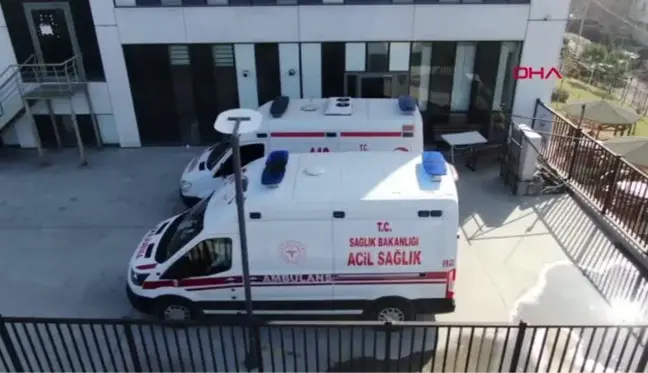 Son dakika haber! HASTAMI SEN GÖTÜRME, KAZA YAPARSIN DİYEN DE OLDU, YUHALAYAN DA.... İSTANBUL'UN KADIN AMBULANS ŞOFÖRLERİ...