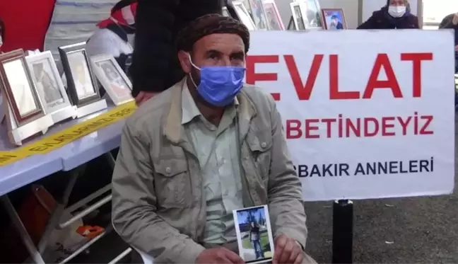 Diyarbakır'daki evlat nöbetine bir aile daha katıldı