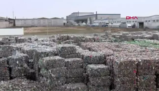 TEKİRDAĞ Atık plastik şişelerden elyaf ve polyester şerit üretip, 20 ülkeye satıyorlar