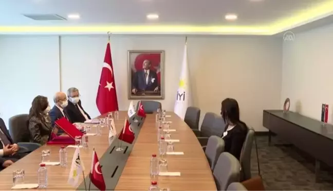 İYİ Parti Genel Başkanı Akşener, Uygur Türkleri heyetini kabul etti