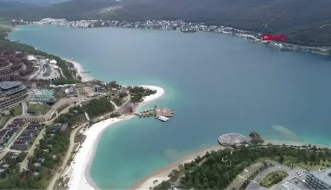 MUĞLA Bodrum plajlarına Maldivler'e benzetmek için kuvars tozu döküldüğü iddia edildi - EK GÖRÜNTÜ