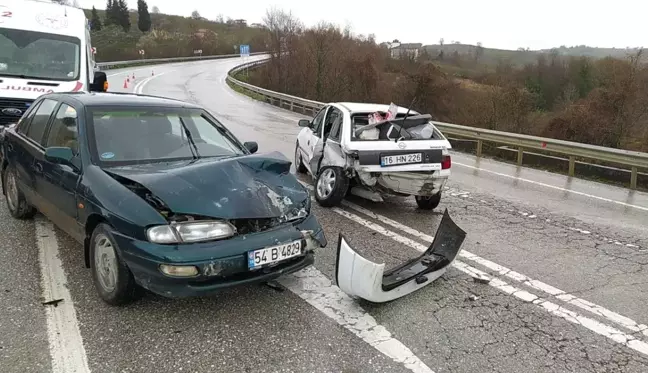 Yağış beraberinde kaza getirdi: 3 yaralı