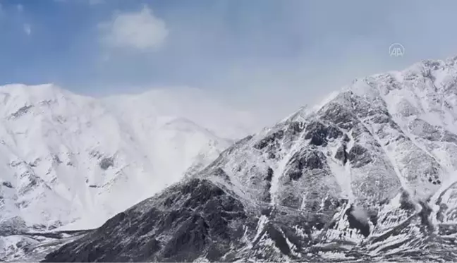 Tunceli'nin bir yanında bahar diğer yanında 