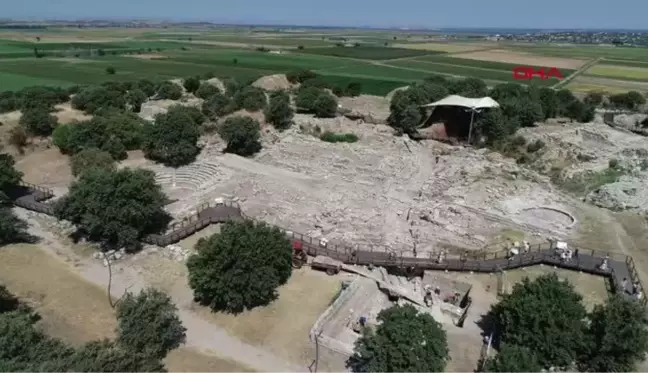 ÇANAKKALE Prof. Dr. Rüstem Aslan Troya Savaşı'nın kaderini salgın belirledi