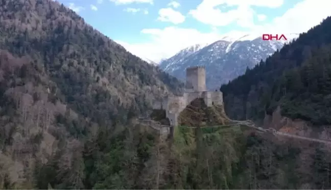 RİZE TÜRKİYE'NİN 'EN GÖRKEMLİ' KALESİNDE KİRLİLİK