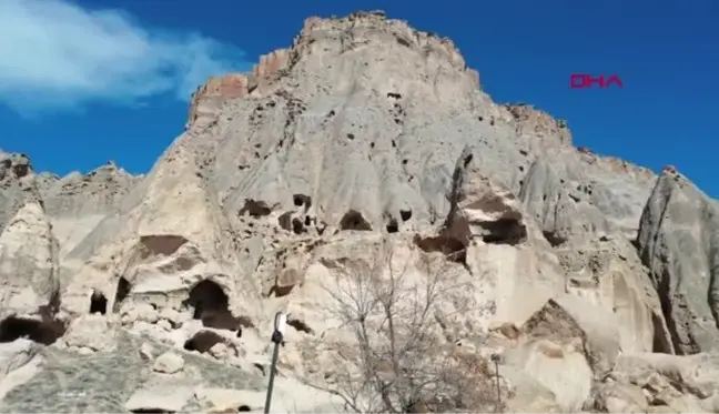 Kapadokya'nın gözdesi Selime Katedrali'nde Rus turist ilgisi