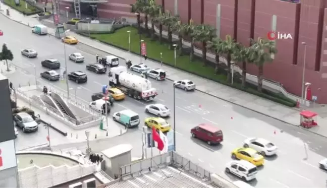 İstanbul'da yoğun bölgelerde trafik denetimi