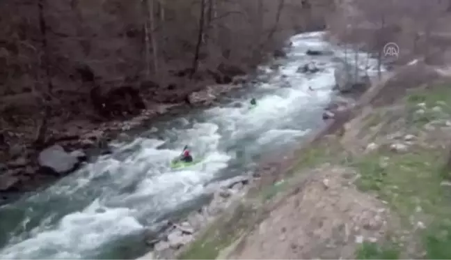 Barhal Çayı rafting ve kano tutkunlarını ağırlıyor