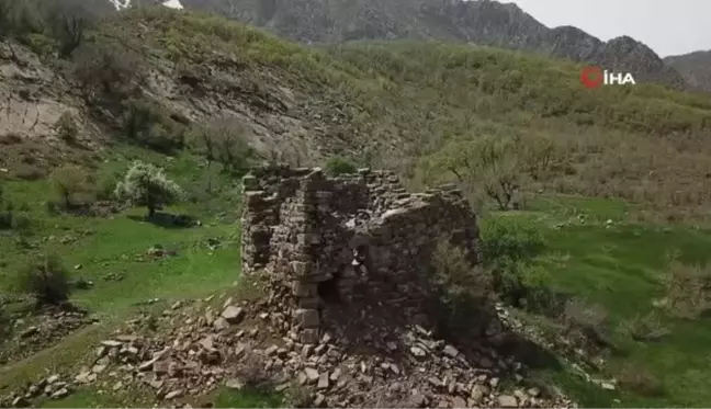 Şırnak'ta tarihi yapılar gün yüzüne çıkıyor