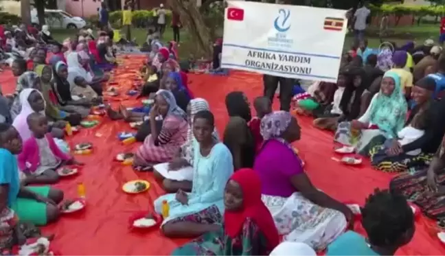 Amasyalı çift düğün yemeklerini Uganda'da ihtiyaç sahiplerine verdi