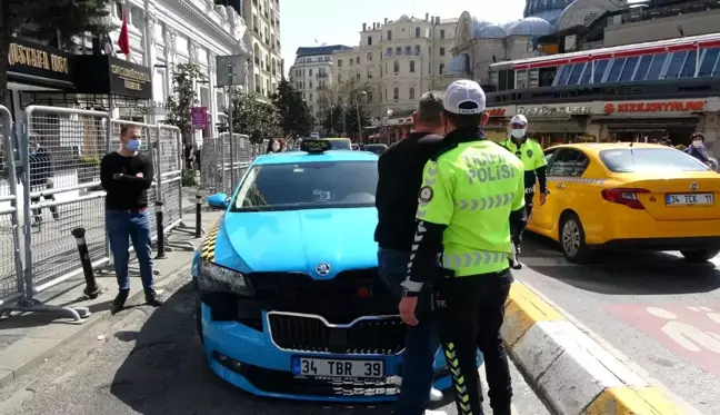 Taksim'de taksi çekiciden düştü, sürücü çılgına döndü