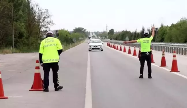 Trafik Haftası dolayısıyla sürücüler bilgilendirildi