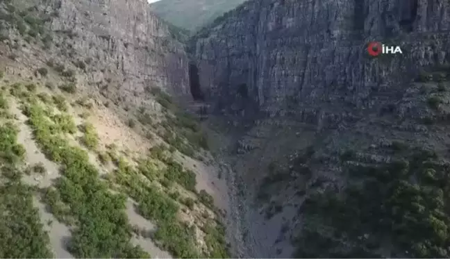 Şırnak'ta yıllardır akan şelaleler kurudu