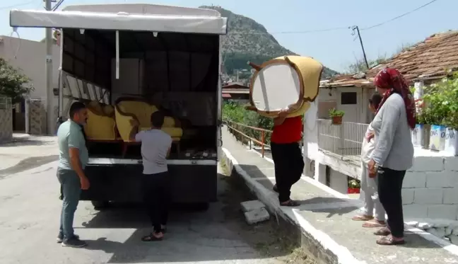 Sel mağduru aileye hayırsever esnaftan Anneler Günü hediyesi