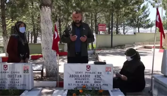 Bayram arifesinde şehitlik ziyaretleri