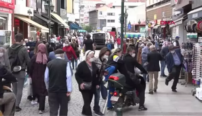 ESKİŞEHİR'DE 'TAM KAPANMA' SONRASINDA SOKAKLAR DOLDU