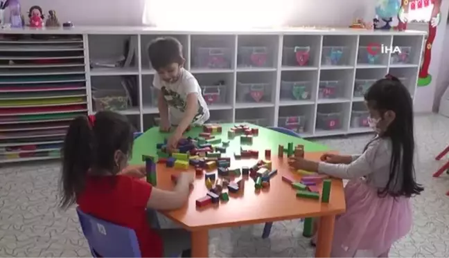 Öğrenciler 20 gün sonra yüz yüze eğitime başladı