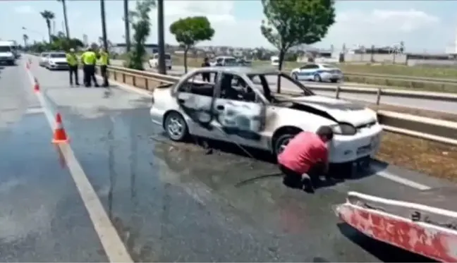 Refüje çarparak yanan otomobilin sürücüsü ağır yaralandı