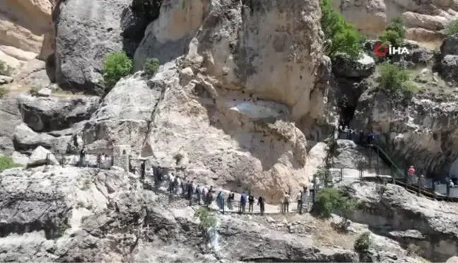 Diyarbakır'da Ashab-ı Kehf uyanış etkinliği düzenlendi