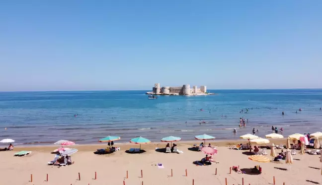 Mersin Kızkalesi'nde turizm sezonu Kovid-19 tedbirleri alınarak açıldı