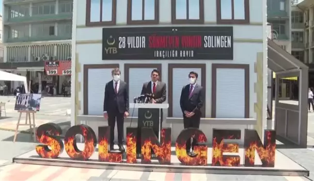 YTB Başkanı Eren, Solingen'deki ırkçı saldırının kurbanlarını andı