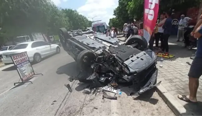 Son dakika... Oyuncu İlker Aksum, trafik kazasında yaralandı