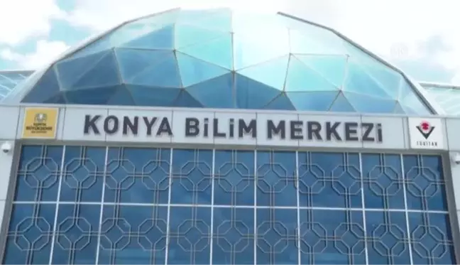 Bakan Kurum, Konya Bilim Merkezi'ni ziyaret etti