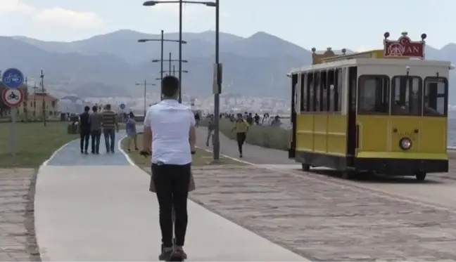 Kısıtlamasız ilk cumartesi günü sahillerde yoğunluk oluştu