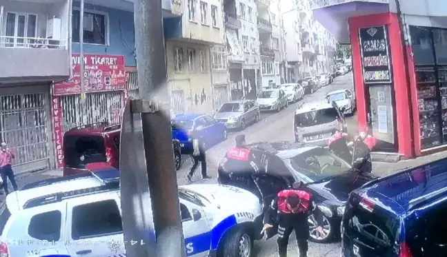 Son dakika... 'Dur' ihtarına uymayarak polise çarpan sürücü böyle yakalandı