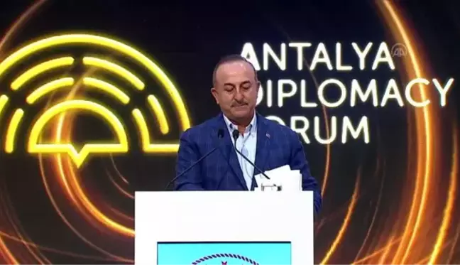 Dışişleri Bakanı Mevlüt Çavuşoğlu, Antalya Diploması Forumu'nun kapanışı dolayısıyla basını bilgilendirdi: (1)