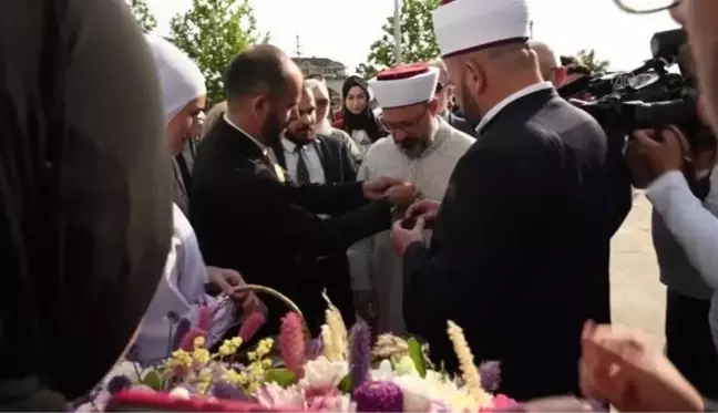 PODGORİCA - Diyanet İşleri Başkanı Erbaş, Karadağ'daki Mehmet Fatih Medresesi'nin mezuniyet törenine katıldı