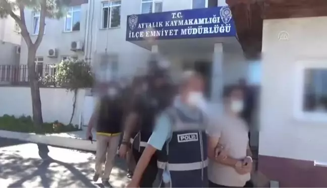 BALIKESİR - Botla Yunanistan'a kaçmaya çalışan 6 FETÖ üyesi ve 2 göçmen kaçakçısı tutuklandı