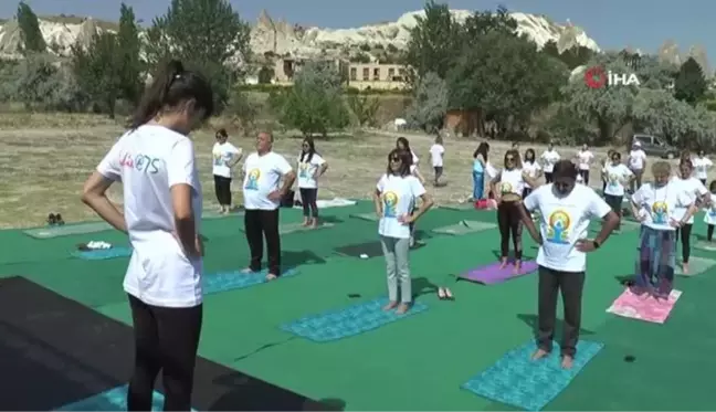 Hindistanlılar Uluslararası Yoga Günü'nü Kapadokya'da kutladı