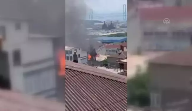 Son dakika haberleri... Apartmanın çatısında çıkan yangın 4 binada hasara neden oldu