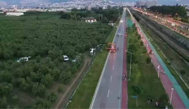 Meyve bahçesine acil iniş yapan eğitim uçağı vinçle kaldırıldı (2)