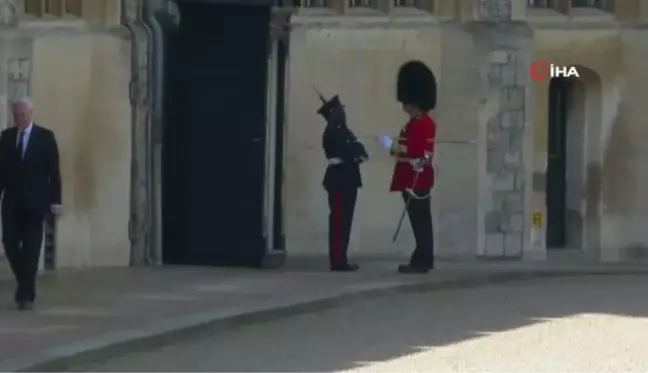 Merkel ve İngiltere Kraliçesi, Windsor Kalesi'nde bir araya geldi