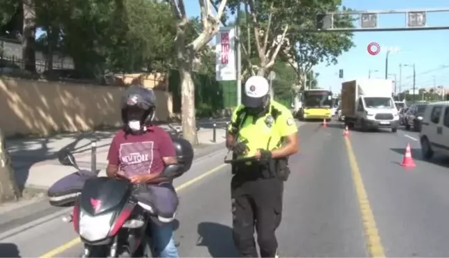 İstanbul'da motosikletlilere polis denetimi