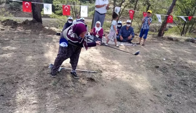 Zengin sporu golf, köylülerin eğlencesi oldu