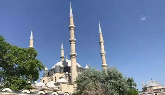 15 Temmuz Demokrasi ve Milli Birlik Günü dolayısıyla mevlit okutuldu, çeşitli programlar düzenlendi