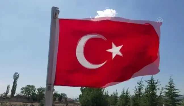 15 Temmuz şehidi Ümit Çoban, kabri başında anıldı