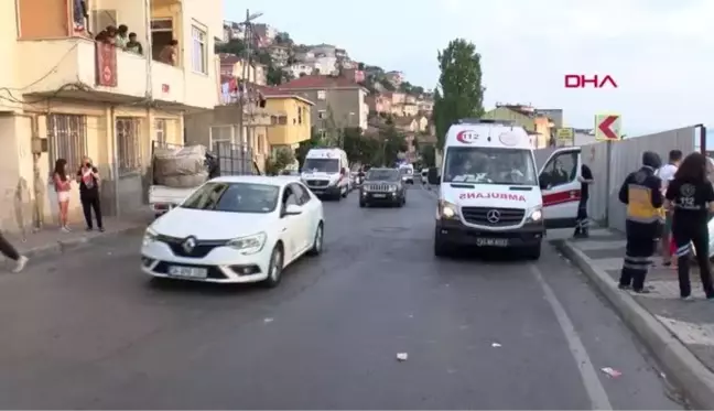 MALTEPE'DE 10 METRE YÜKSEKLİKTEN DÜŞEN PİKAPTAN SÜRÜCÜ ATLAYARAK KURTULDU