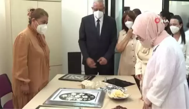 Emine Erdoğan, Girne Belediyesi Sosyal Yaşam Merkezi'ni ziyaret etti