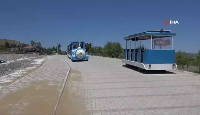 Son dakika haber... Salda Gölü'nde 'Gara Tren' dönemi